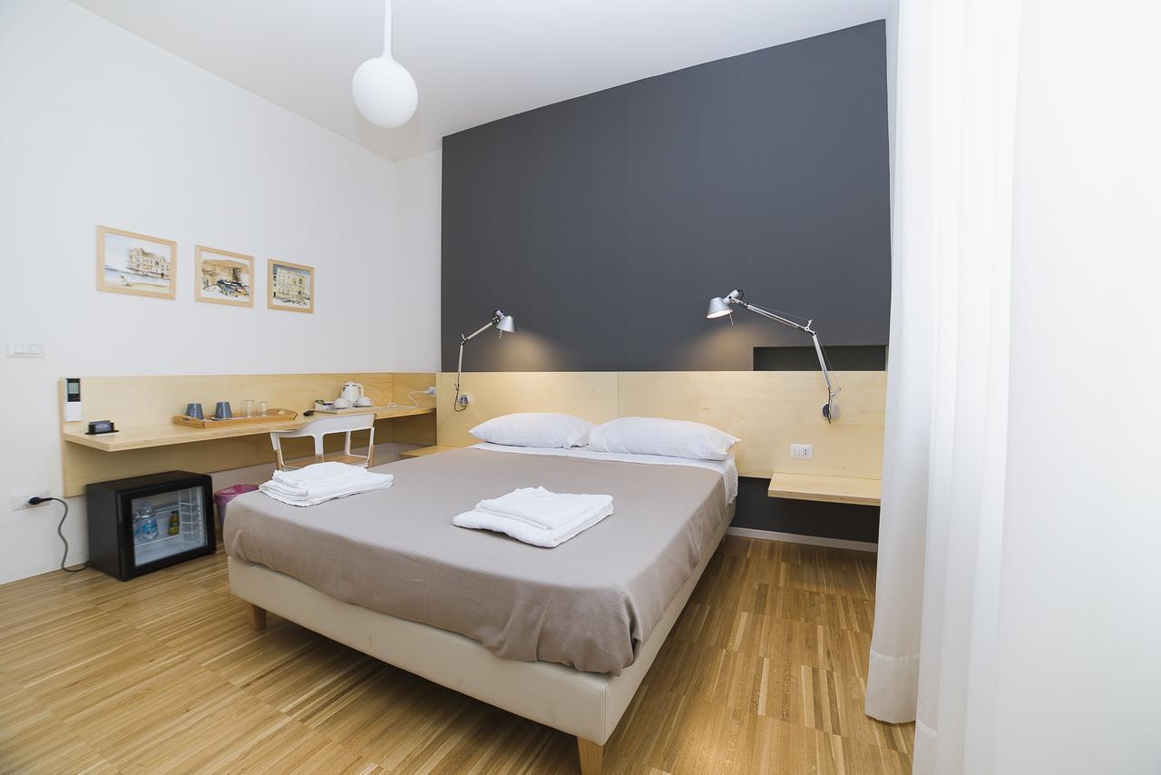 Bed and Breakfast Le Stanze Di Piazza Dei Martiri Nápoles Exterior foto